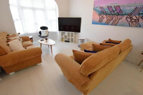 Lounge and Diner (1)