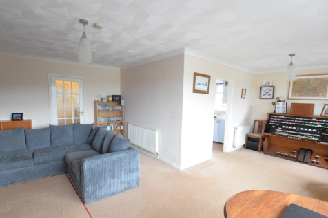 Living Room (2)