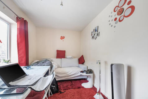 1312470-2-685ad30...