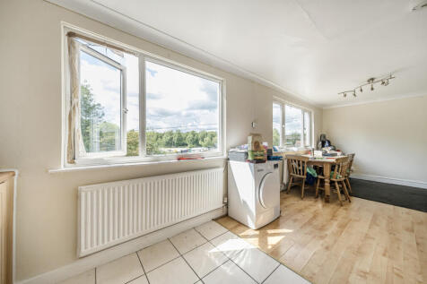 1328560-4-687e7cd...