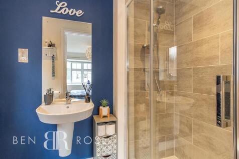 Master Ensuite