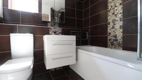 Main bathroom