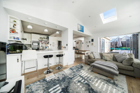 Open Plan Kitchen / Dining Room