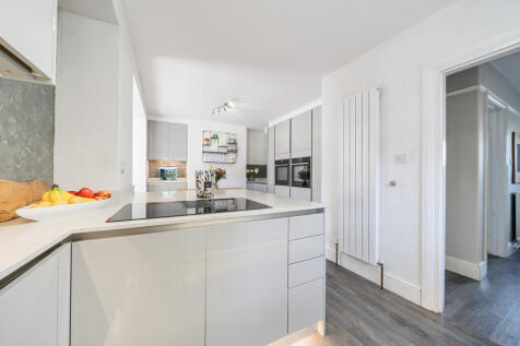 Fitted Kitchen