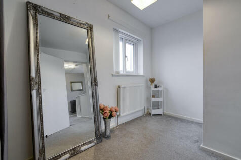 165 Blacon Point ...
