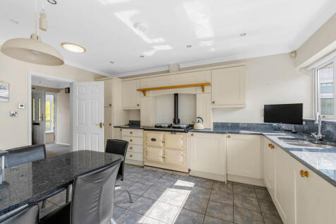 1 Bank Close, CH2...