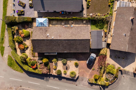 1 Bank Close, CH2...