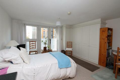 Bedroom Living Area.JPG