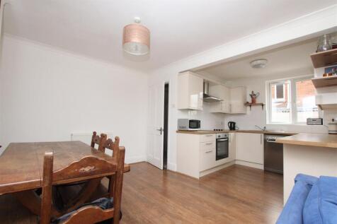 Kitchen Dining Area.JPG