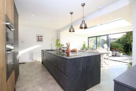 Kitchen Dining Room.JPG