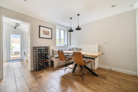 1358120-32-68d68d...