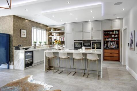 Open-Plan Kitchen/Dining/Drawing Room