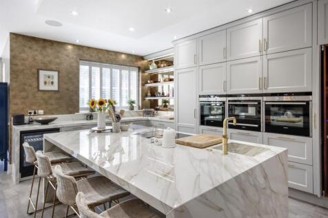 Open-Plan Kitchen/Dining/Drawing Room