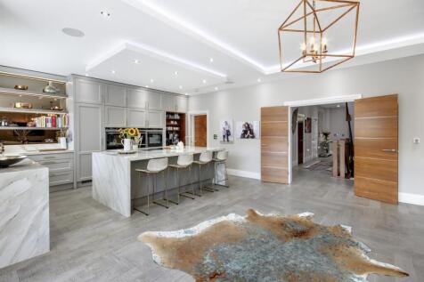 Open-Plan Kitchen/Dining/Drawing Room