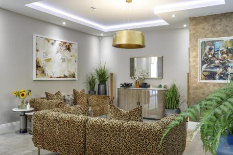 Open-Plan Kitchen/Dining/Drawing Room