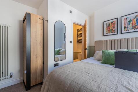 Theodora Street 50-6.jpg