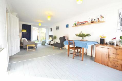 Lounge / Dining Room