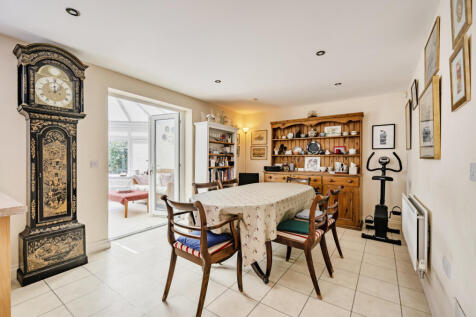 1300468-37-683dbe...