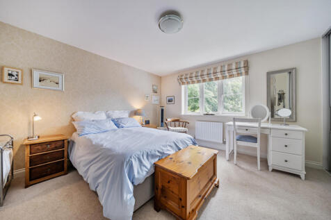 1300468-16-683da6...