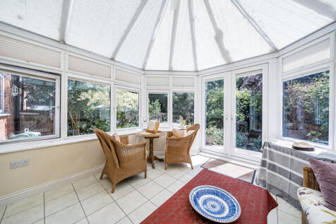 1300468-39-683dbe...