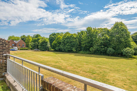 1318472-10-6863b6...