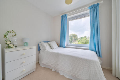 1346905-13-68b5a6...