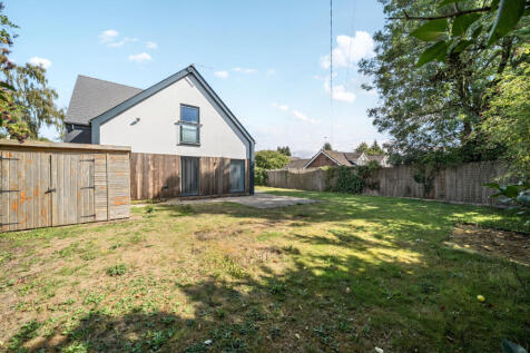 1349666-5-68b98bd...