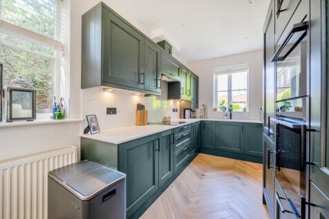 1317320-4-6867eaf...