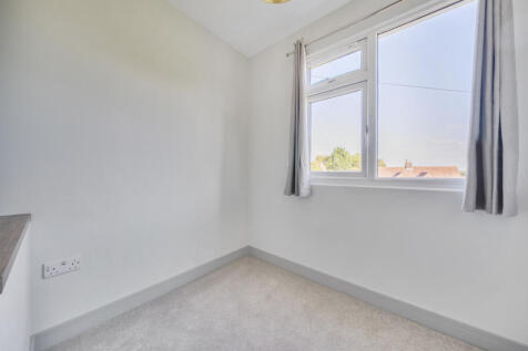 1361272-4-68dbe80...