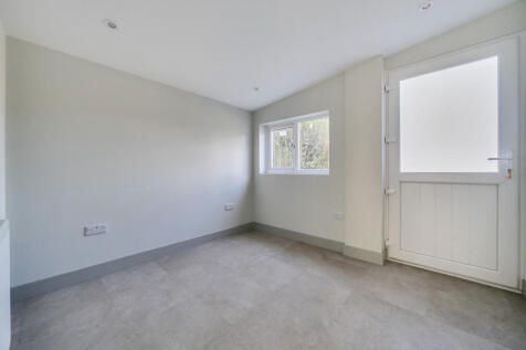 1361272-23-68dbe7...