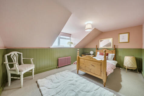 1354332-11-68e8fe...