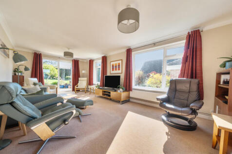 1370387-3-68f0ed4...