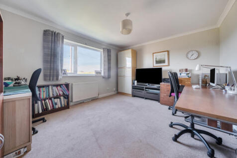 1370387-12-68f0ee...