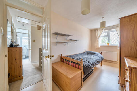 1377011-7-690caed...