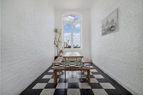 Communal Roof Terrace