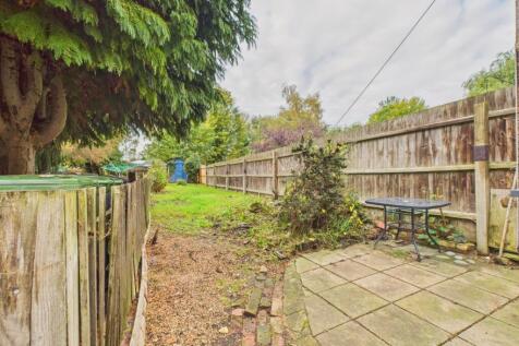 CAM01909G0-PR0411-STILL015