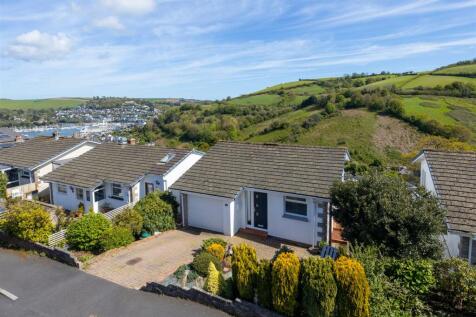 A02 - 31 Churchfields Dartmouth - 240503.jpg