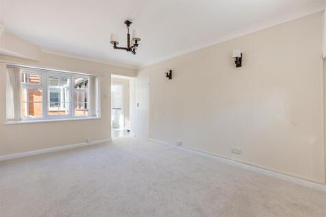 A04 - Curlew, Kingswear, Longford Cottage, Priory 