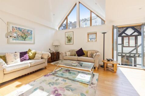 A04 - 4 Westwater Court, Dartmouth, Victoria Road 