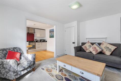 A03 - 22 Foss Street Flat 2 - 250328.jpg