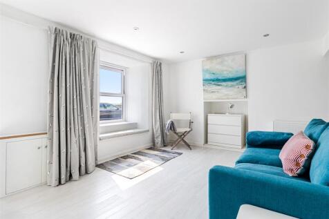 A03 - 13 South Town Dartmouth - 250617.jpg