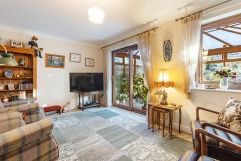 A13 - 38 Seymour Drive, Dartmouth - 251210.jpg