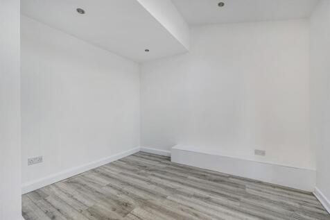 Church Close Int-21.jpg