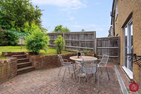 Patio &amp; Private Garden