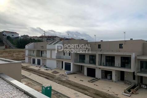 Estate agents in Lourinha, Portugal