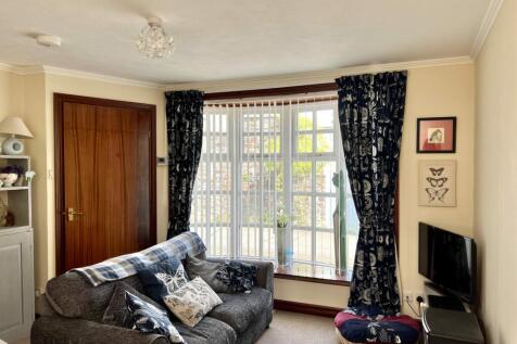 1 Tanpits Lane, Kirkcudbright - Williamson and Hen