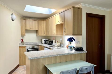 1 Tanpits Lane, Kirkcudbright - Williamson and Hen
