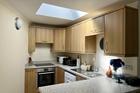 1 Tanpits Lane, Kirkcudbright - Williamson and Hen