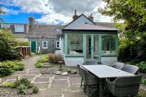 Apple Cottage, 16 Bladnoch - Williamson and Henry