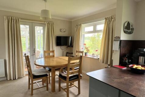 8 Bakers Dozen, Gatehouse of Fleet - Williamson an